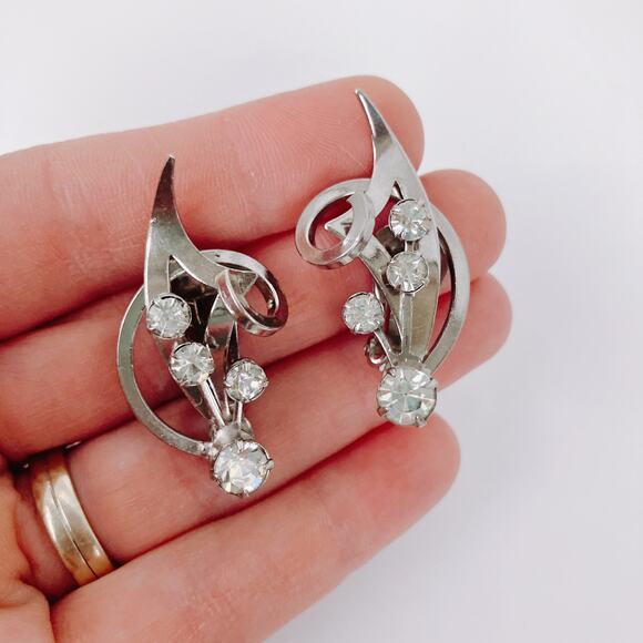 VTG 1950s Mid Century Silver Tone Rhinestone Clip On Earrings - Picture 2 of 12